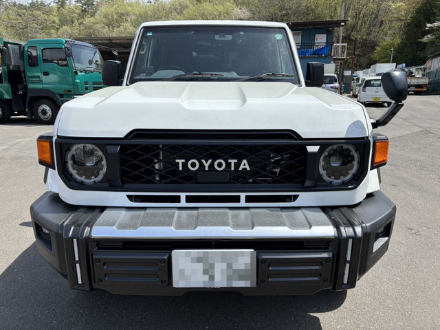 ランドクルーザー702.8 AX ディーゼル 4WD