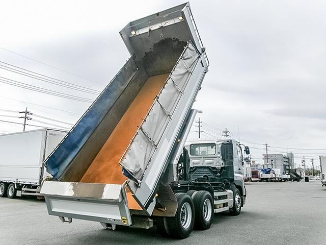 プロフィアダンプ