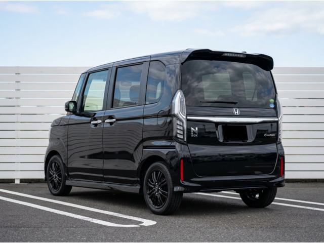 N-BOXカスタムG SSパッケージ ブラックスタイル