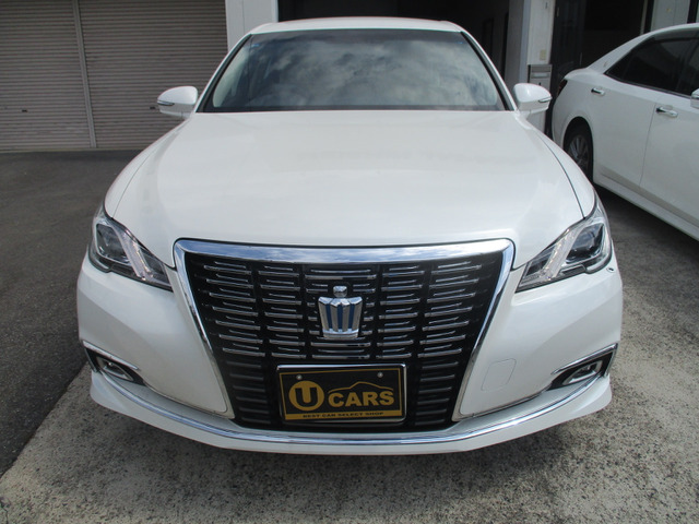 クラウンハイブリッド 2.5 ロイヤルサルーン