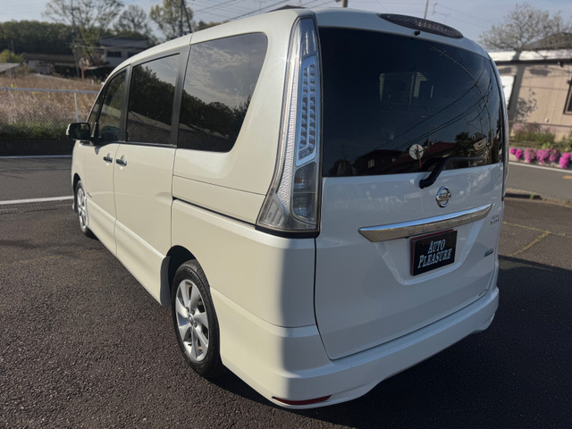セレナ2.0 ハイウェイスター S-HYBRID Vセレクション