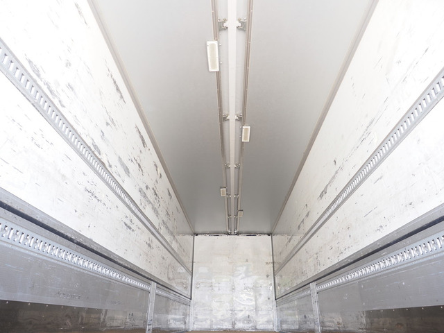 スーパーグレートウィング