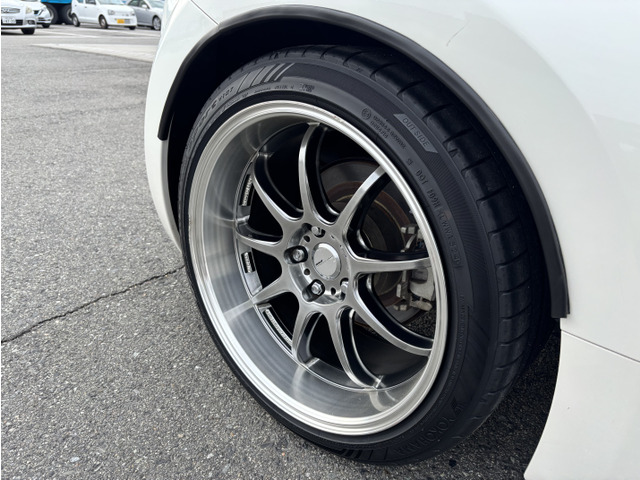 �^�C���T�C�Y:245/40 ZR19 �z�C�[��:WORK