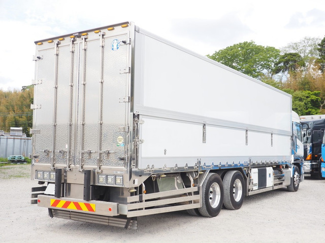 スーパーグレート冷凍車