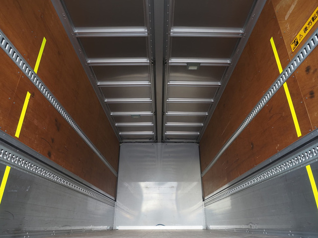 フォワードウィング