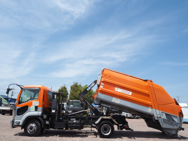 フォワードコンテナ車