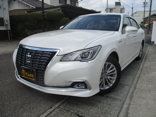 クラウンハイブリッド 2.5 ロイヤルサルーン