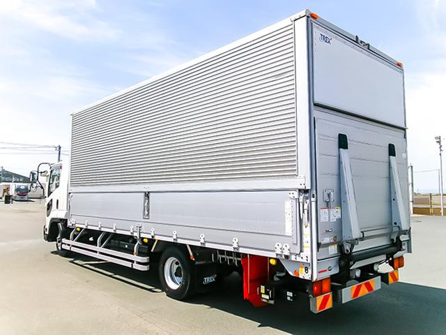 フォワードウィング