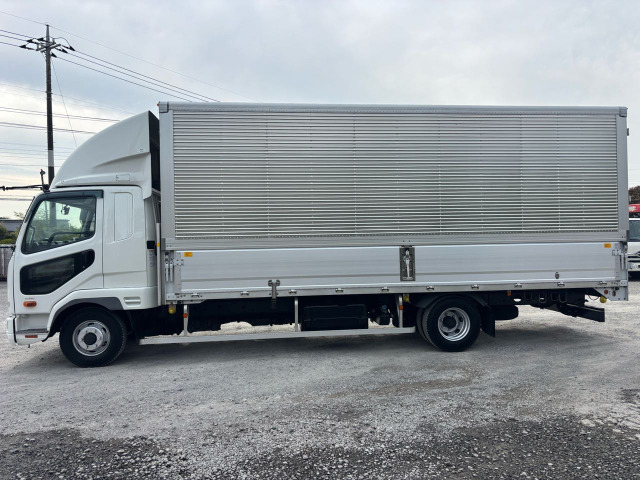 ファイターウィング