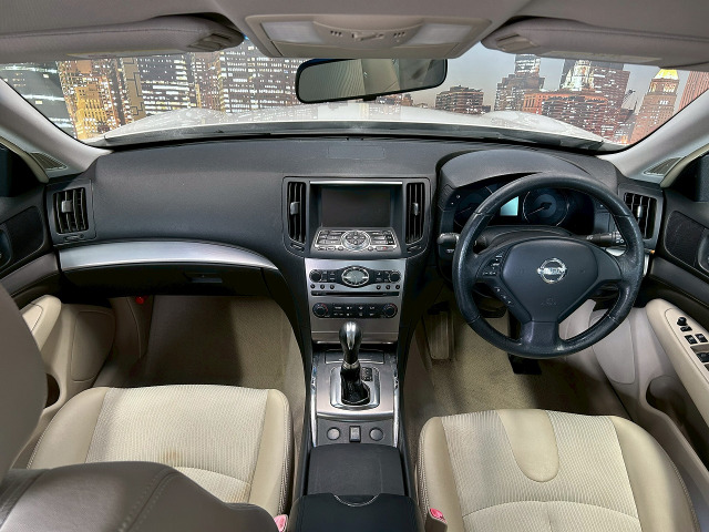 スカイライン2.5 250GT