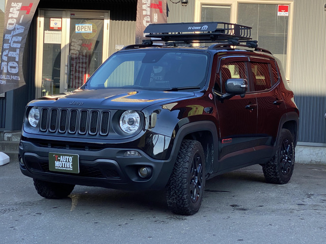 レネゲードトレイルホーク 4WD