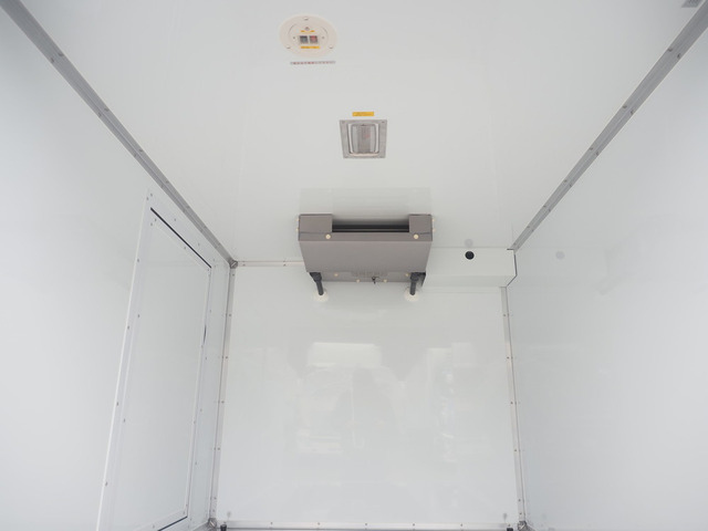 キャリイ冷蔵冷凍車