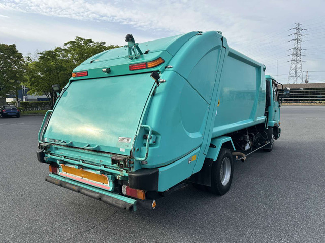 コンドルパッカー車