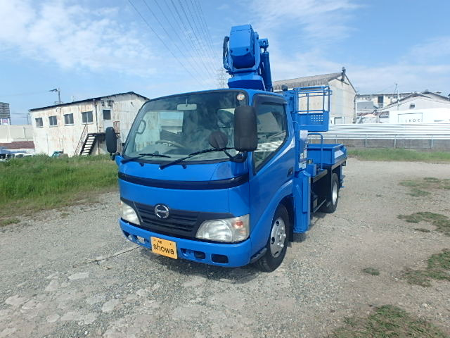 デュトロ高所作業車