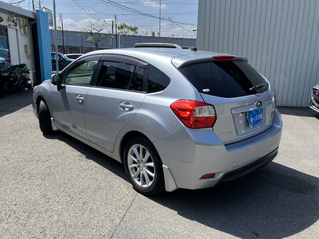 インプレッサスポーツ2.0 i 4WD