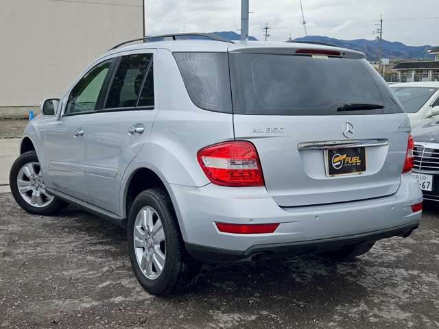 MクラスML350 4マチック 4WD