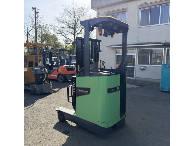トヨタL&amp;F電動フォークリフト