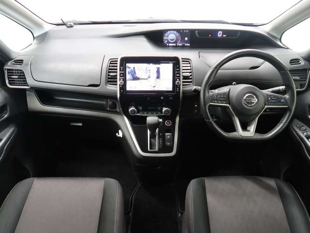 セレナ2.0 ハイウェイスター Vセレクション 4WD