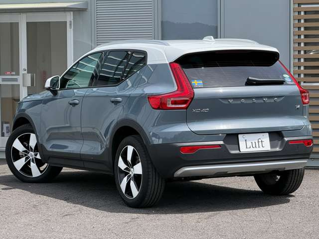 XC40T4 モメンタム