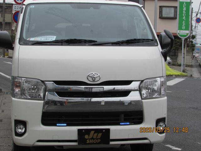 ハイエースバン