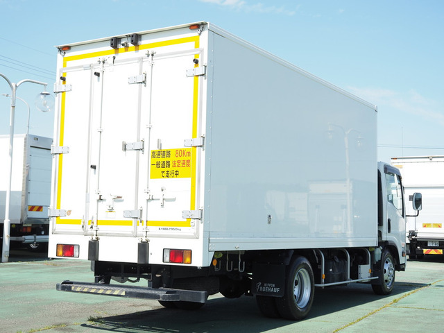エルフ冷蔵冷凍車