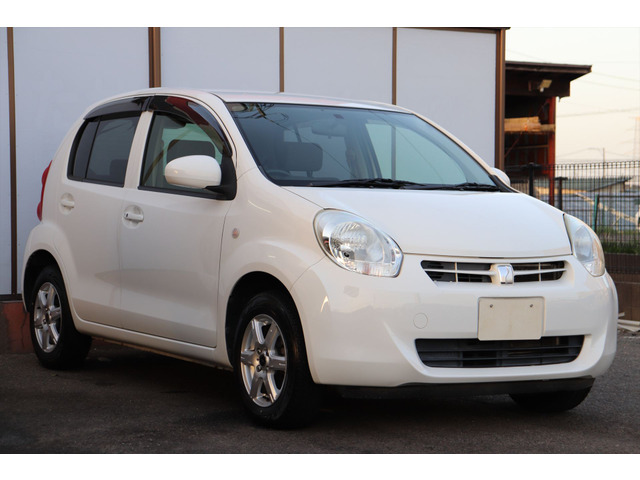 パッソ1.0 X クツロギ 4WD