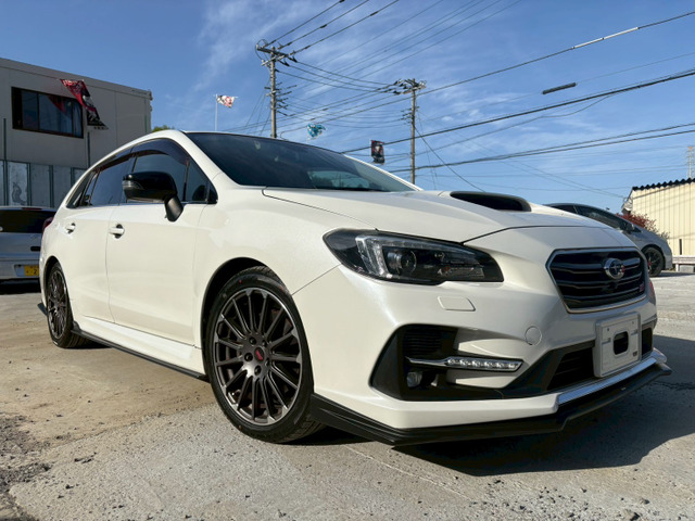 レヴォーグ2.0 STI スポーツ アイサイト ブラック セレクション 4WD