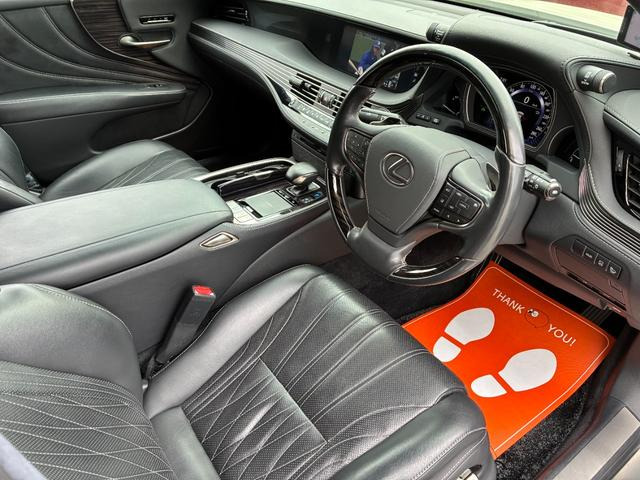 LS500h バージョンL