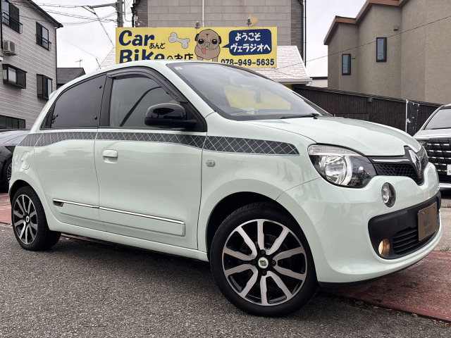 トゥインゴラ・パリジェンヌ