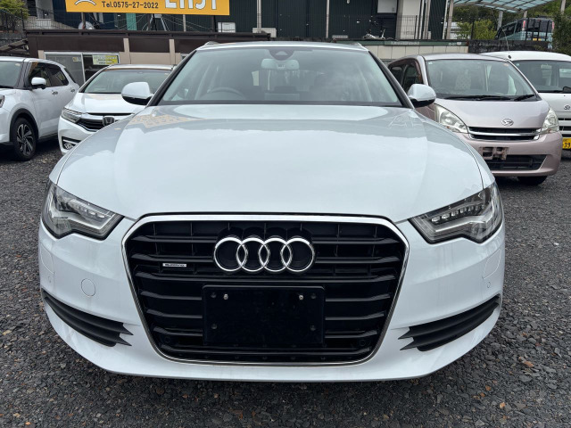 A6アバント2.8 FSI クワトロ 4WD