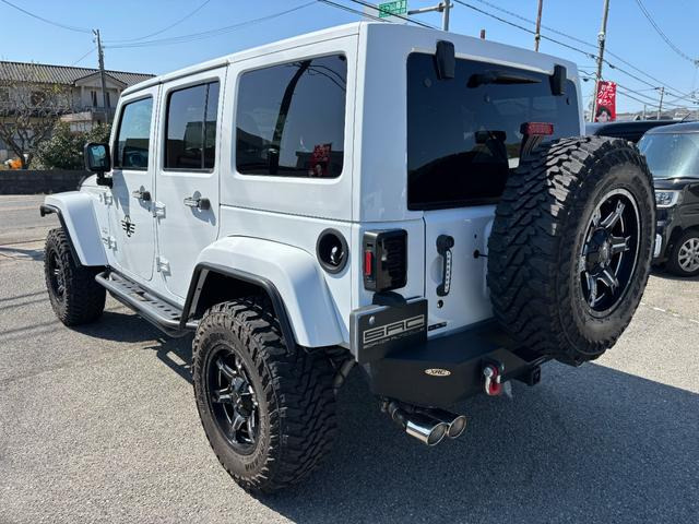 ラングラーアンリミテッド サハラ 3.6L 4WD