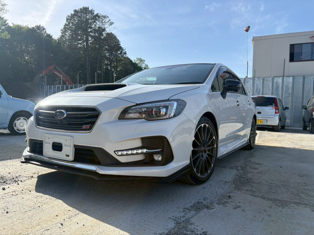 レヴォーグ2.0 STI スポーツ アイサイト ブラック セレクション 4WD