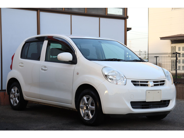 パッソ1.0 X クツロギ 4WD