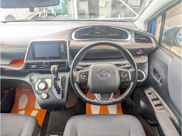 �_�b�V���{�[�h���肪�Ⴂ�̂őO���̎��E����������Ɗm�ۂ���Ă܂��B�����̕��ł��O�����������茩�n���܂��B
