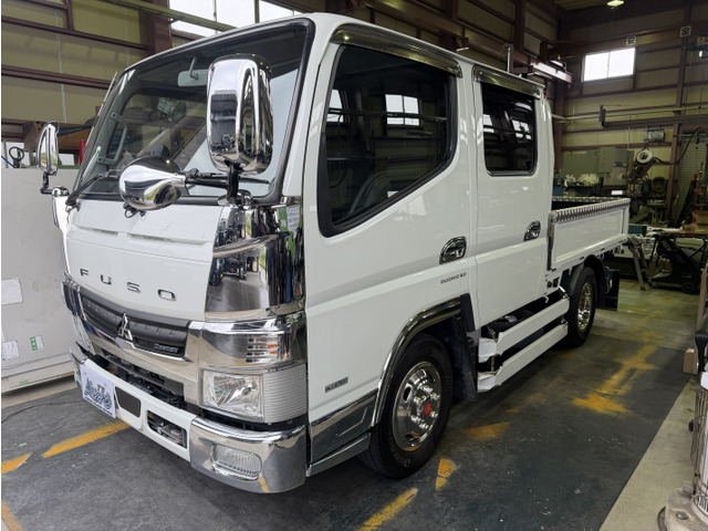 キャンター3.0 ダブルキャブ ロング 全低床 Ad Blue