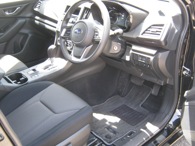 インプレッサスポーツ1.6 i-L アイサイト