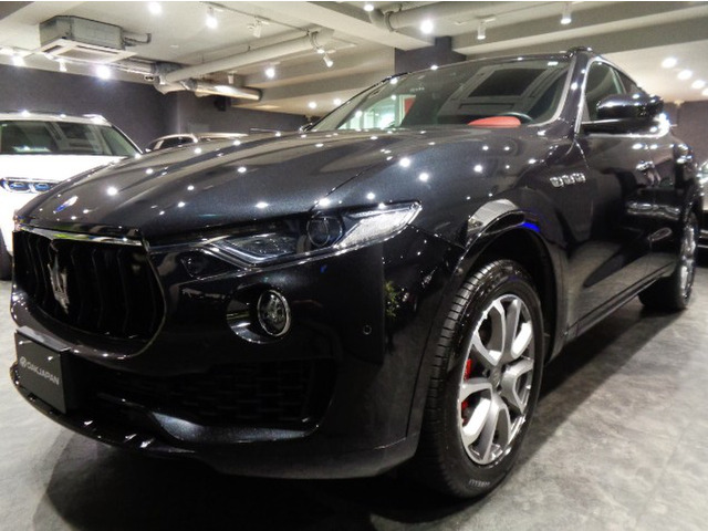 レヴァンテ3.0 4WD