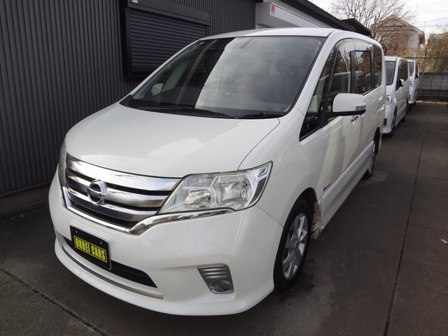 セレナ2.0 ハイウェイスター S-HYBRID