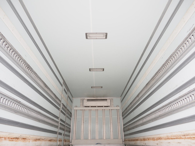 レンジャー冷蔵冷凍車