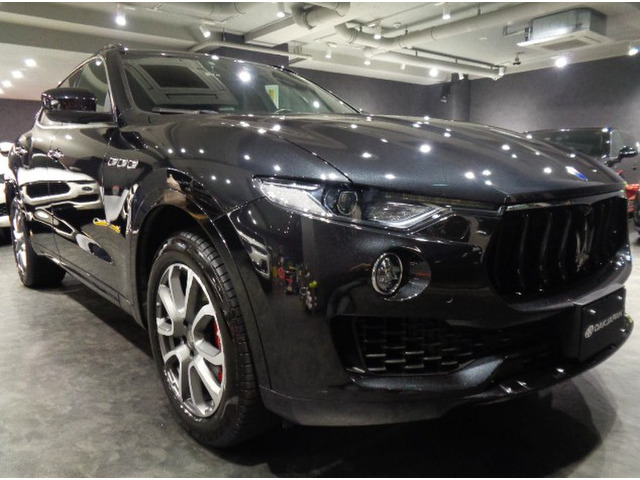 レヴァンテ3.0 4WD