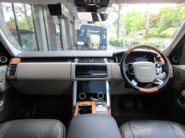 レンジローバーオートバイオグラフィ (ディーゼル 258PS) 4WD