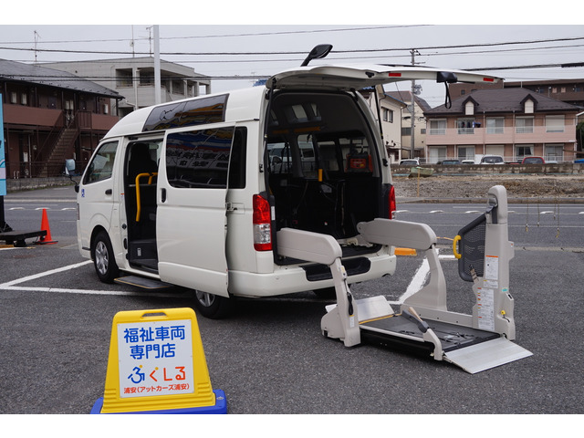 ハイエースバン