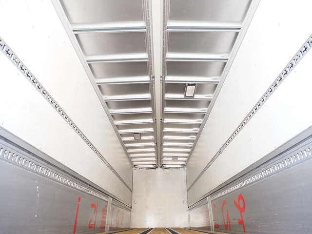 プロフィアウィング