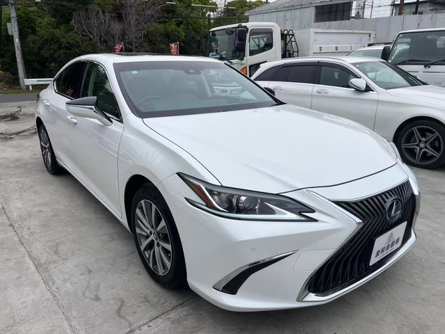 ES（レクサス）300h 中古車画像