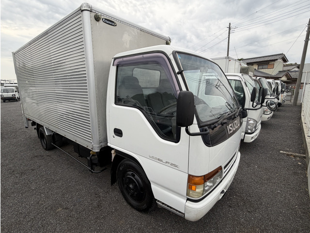 エルフ