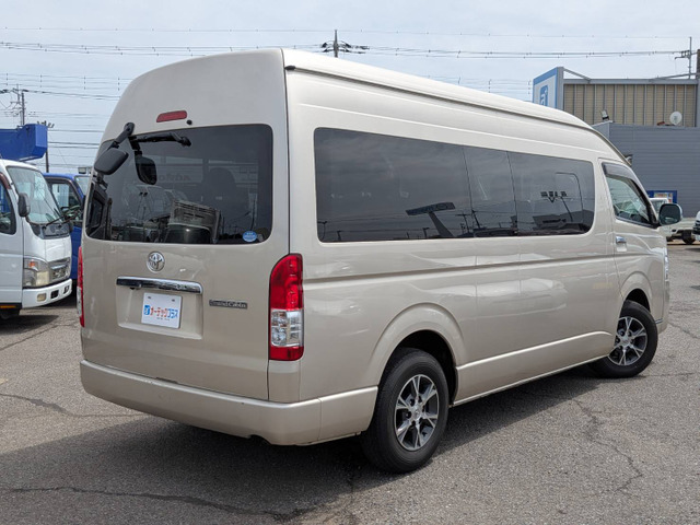 ハイエース2.7 グランドキャビン