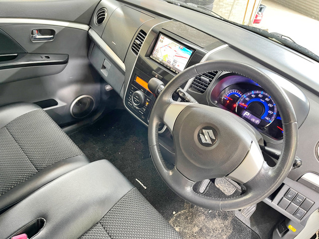 ワゴンRスティングレーリミテッド 4WD