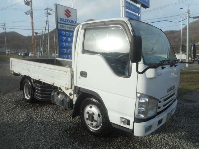 エルフ3.0 フルフラットロー ディーゼル 4WD