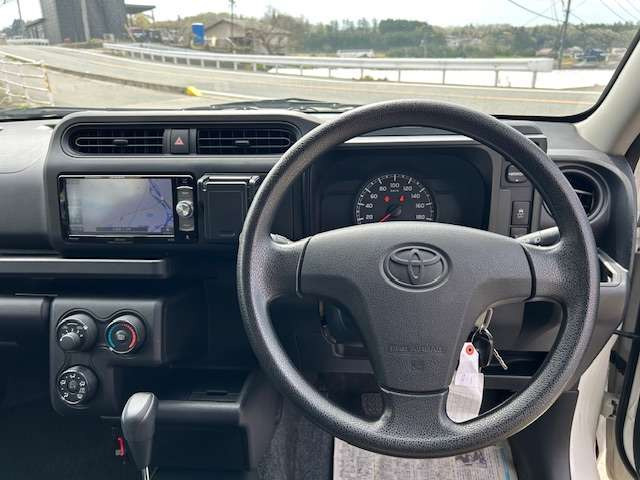 プロボックスバン1.5 DX コンフォート 4WD