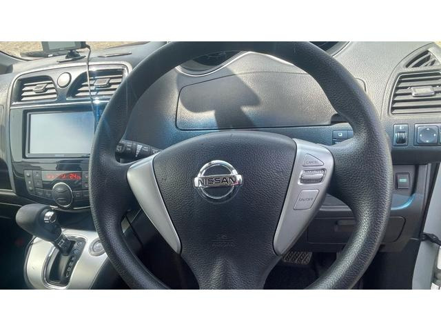 セレナ2.0 20X Vセレクション+Safety 4WD